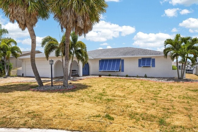 Building Photo - 6305 Cottonwood Ln