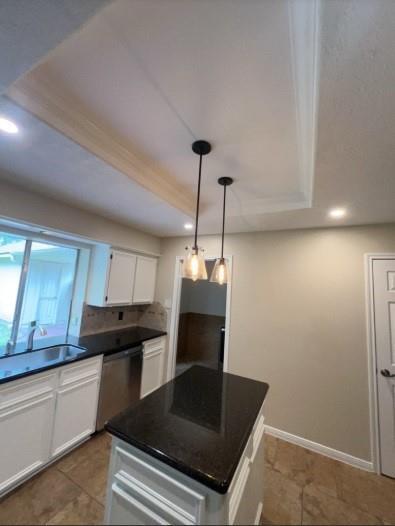 Building Photo - 2502 Fairwind Dr