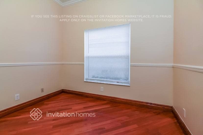 Building Photo - 6821 NW 28th Pl