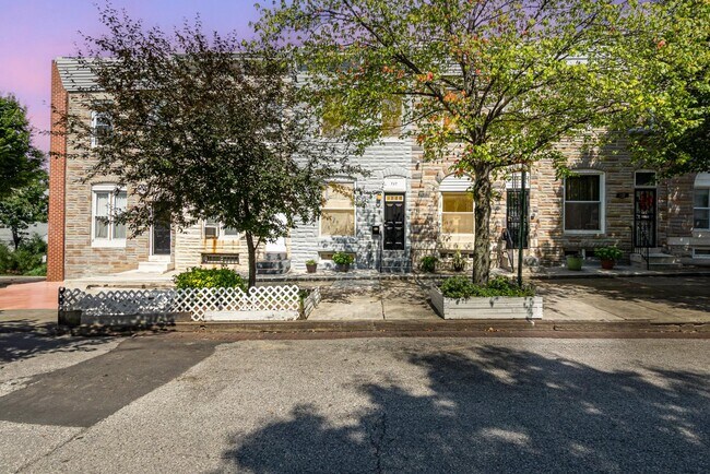 Building Photo - 727 N Collington Ave