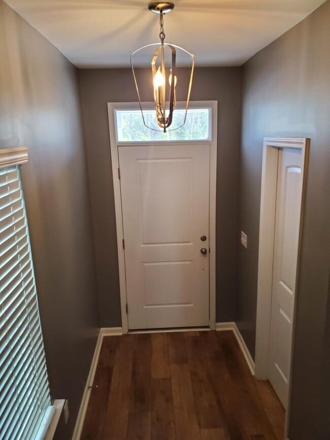 Building Photo - 416 Sandfarm Trail