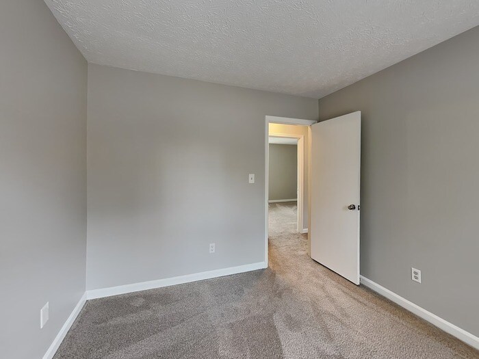 Building Photo - 5127 Galbraith Cir