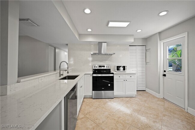 Building Photo - 3 Kings Rd