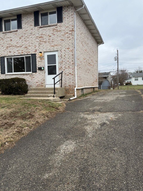 Building Photo - 3402 Beachworth Dr