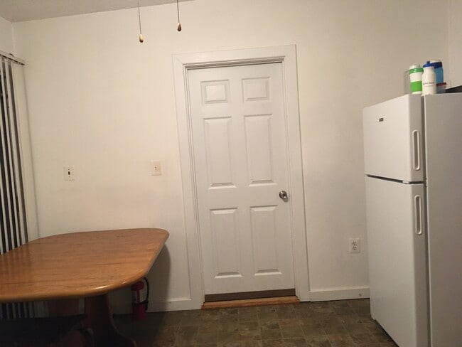 Building Photo - 9734 Wichita Ave