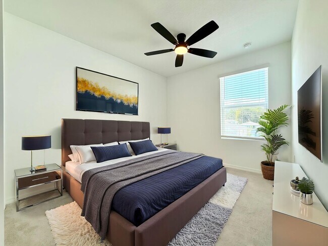 Building Photo - Designed for the way you live! 3Bedrooms/2.5Bath Edgewater Townhome