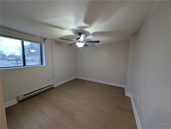 Building Photo - 273 Watertree Dr