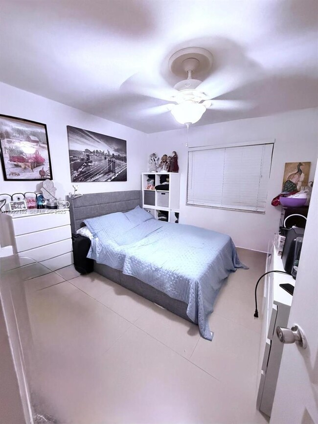 Building Photo - 17652 NW 76th Ct