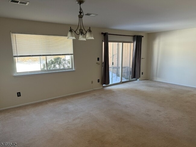 Building Photo - 172 Drake Ln