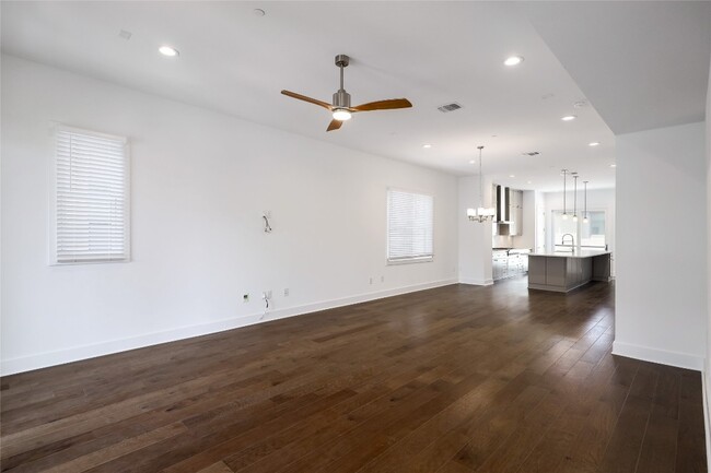 Building Photo - 4703 Unity Cir