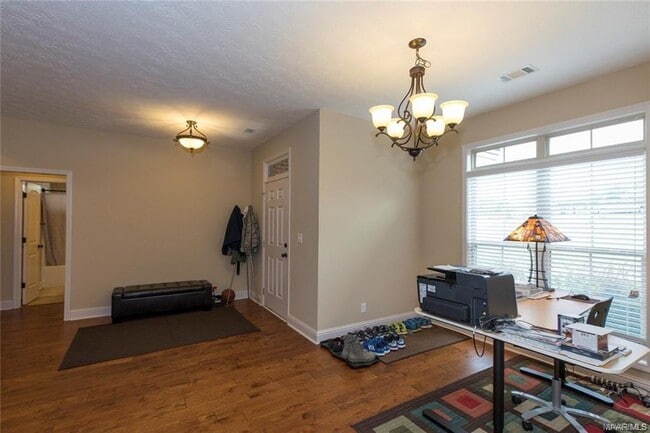 Building Photo - 175 Serene Ln