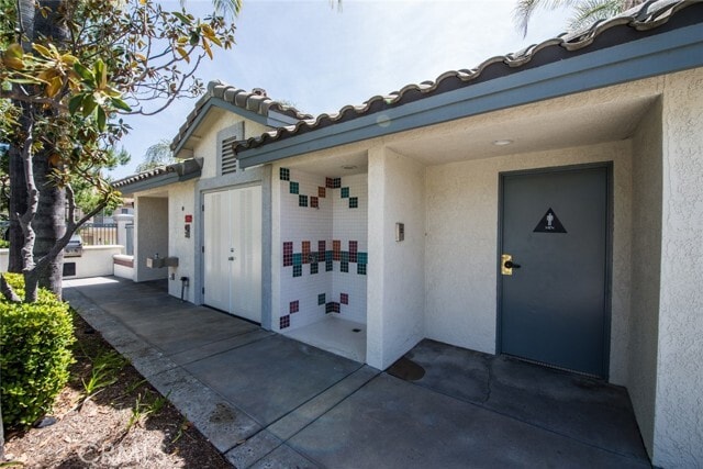 Building Photo - 7715 E Viewrim Dr