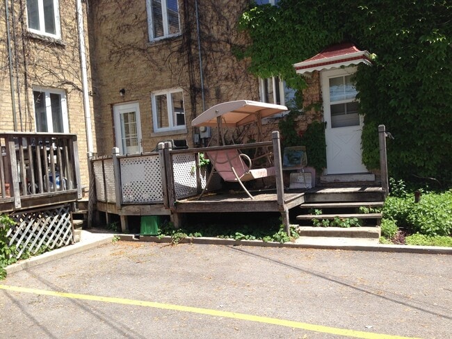 Building Photo - 710 Broadview Ave