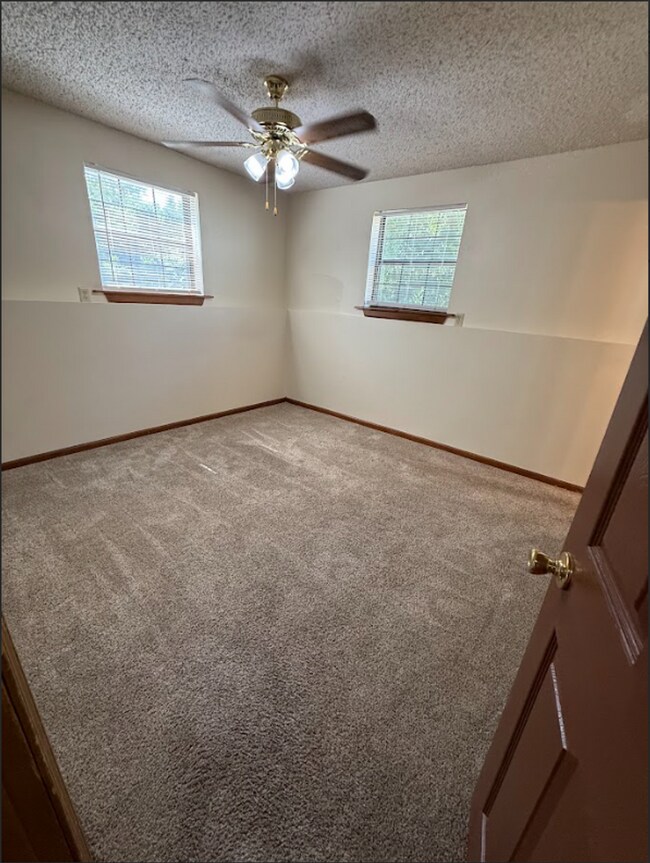 Building Photo - Now Leasing: Spacious 2-Bedroom, 1.5 or 2-Bath Units in a Prime Location!