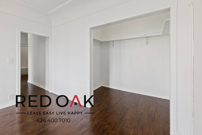Building Photo - 716 S Berendo St