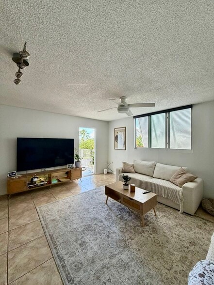 Building Photo - 3930 S Roosevelt Blvd