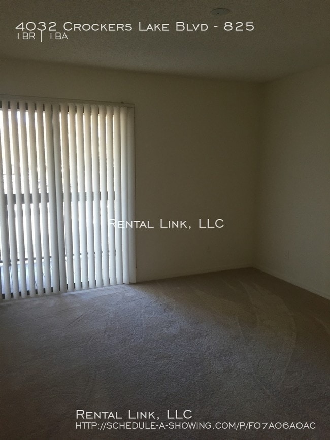 Building Photo - 4032 Crockers Lake Blvd