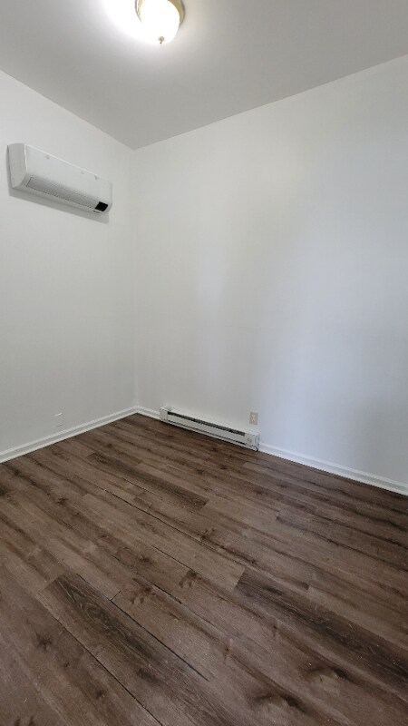 Building Photo - 146 Quail St