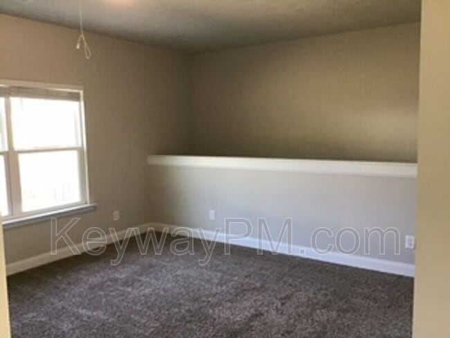 Building Photo - 618 Turtle Crk Ln