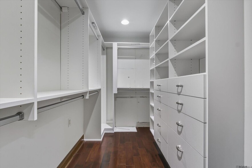 Building Photo - 6414 Highland Rd