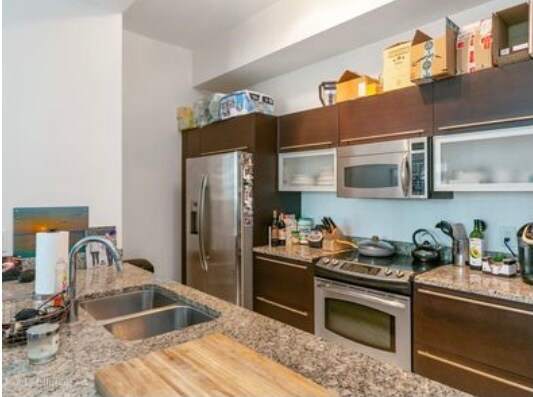 Building Photo - 950 Brickell Bay Dr