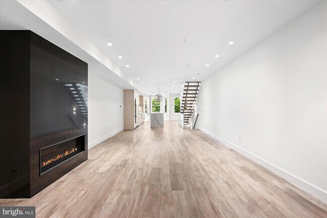 Building Photo - 1777 T St NW