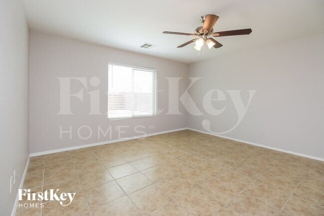 Building Photo - 6745 E Lush Vista View