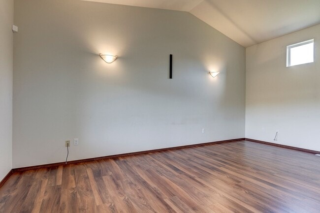 Building Photo - Charming 3-Bedroom Home Across from Nature...