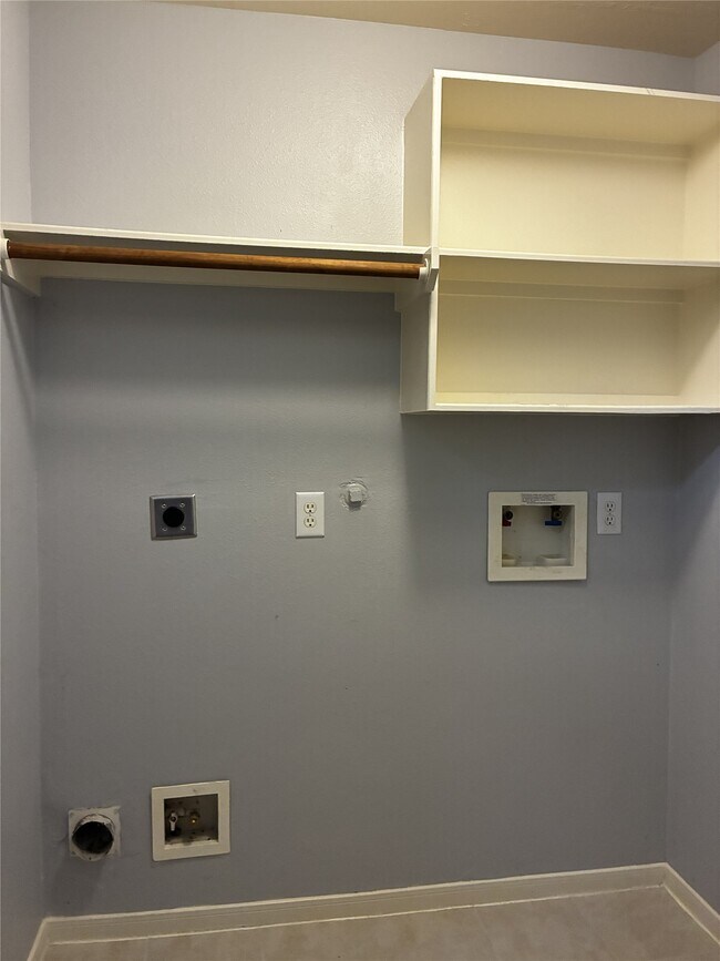 Building Photo - 22410 Barrell Springs Ln