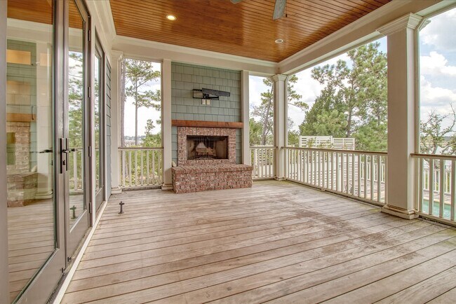 Building Photo - 4 Bedroom 4.5 Bath Home in Dunes West - Mt. Pleasant