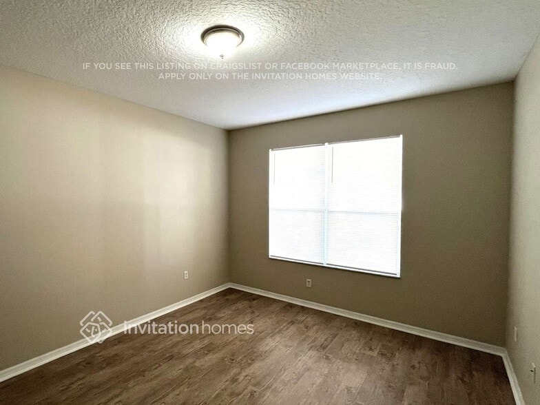 Building Photo - 16000 Arrowhead Trail