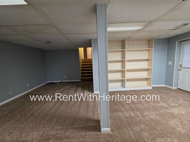 Building Photo - GREAT NEWS! 3 BEDROOM/ 2 BATH HOME WITH PARTIAL FINISHED BASEMENT