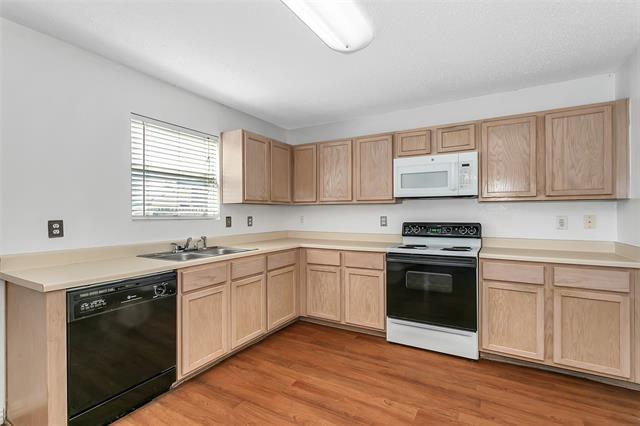 Building Photo - 5224 Royal Burgess Dr