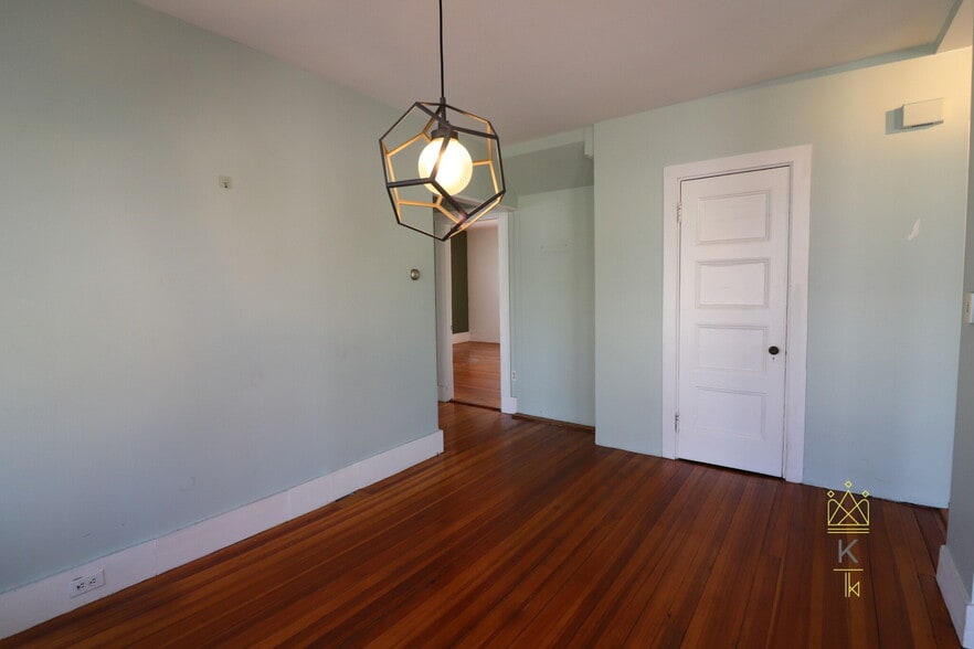 Building Photo - 21 Osborne Rd