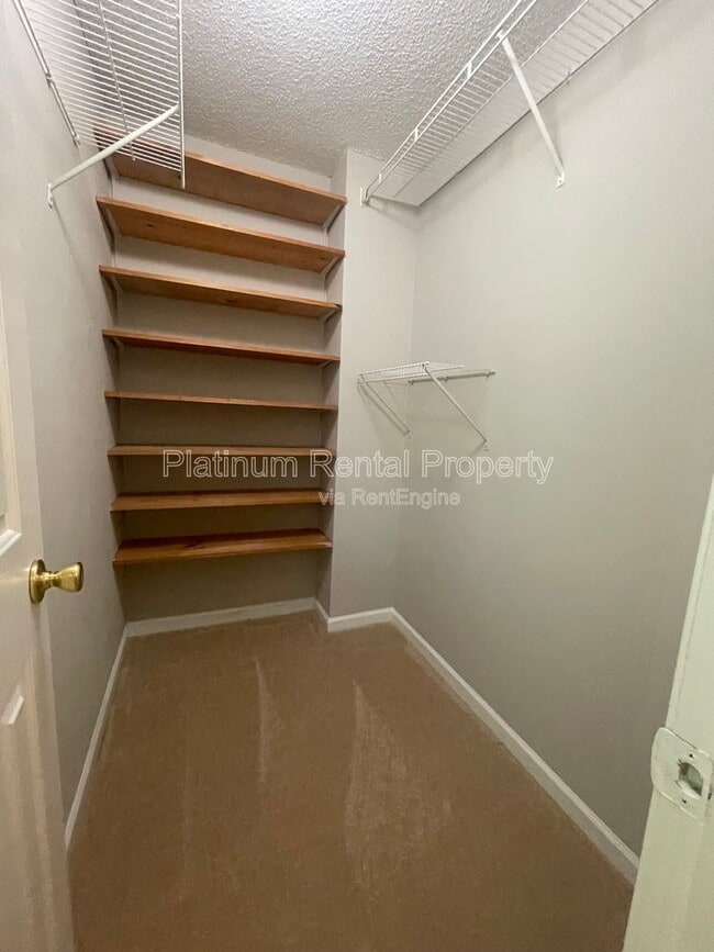 Building Photo - 3607 Waldrop Rd