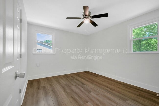 Building Photo - 738 McPherson Dr