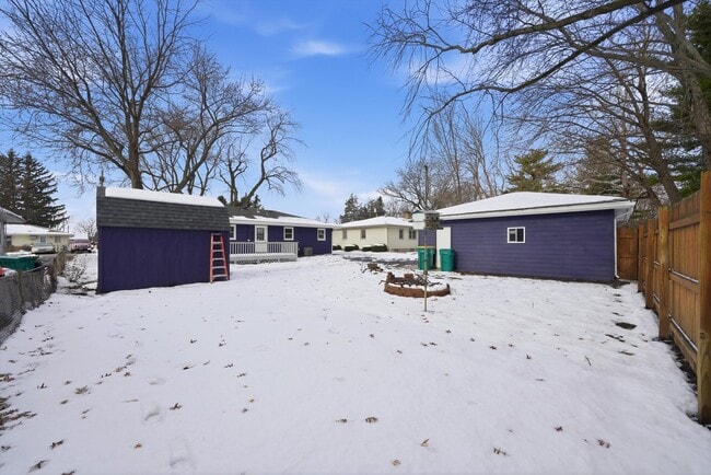 Building Photo - 15409 S Union Pl