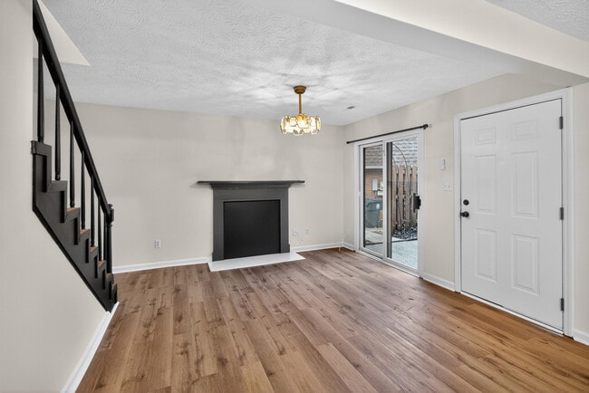 Building Photo - 433 Darby Creek Rd