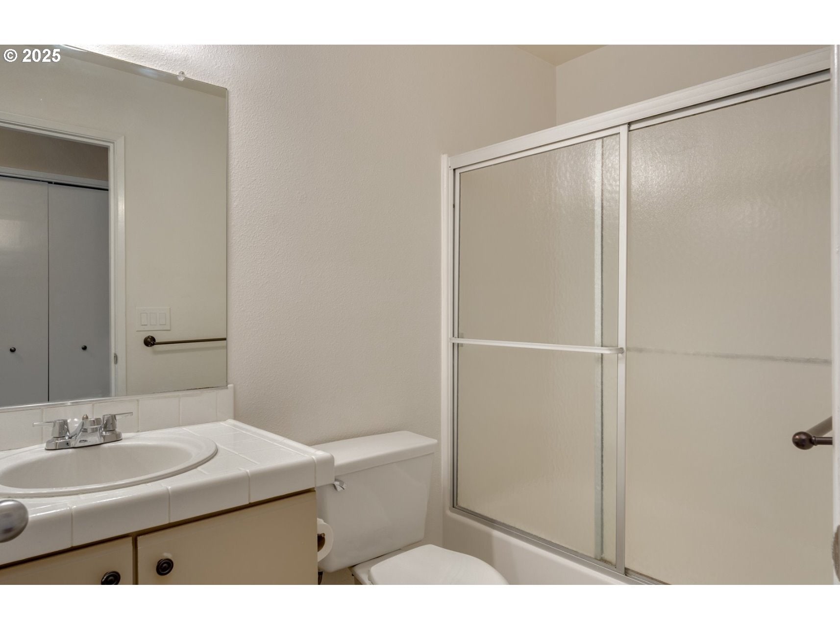 Building Photo - 86 Kingsgate Rd