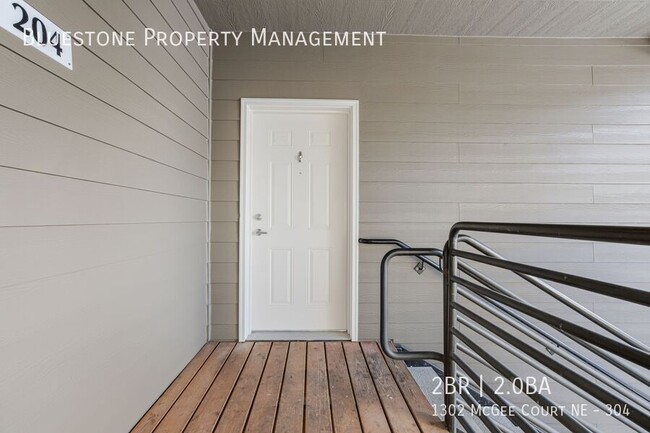 Building Photo - 1302 Mcgee Ct NE