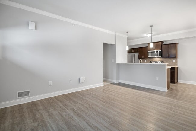 Building Photo - Silo Pointe Apartments