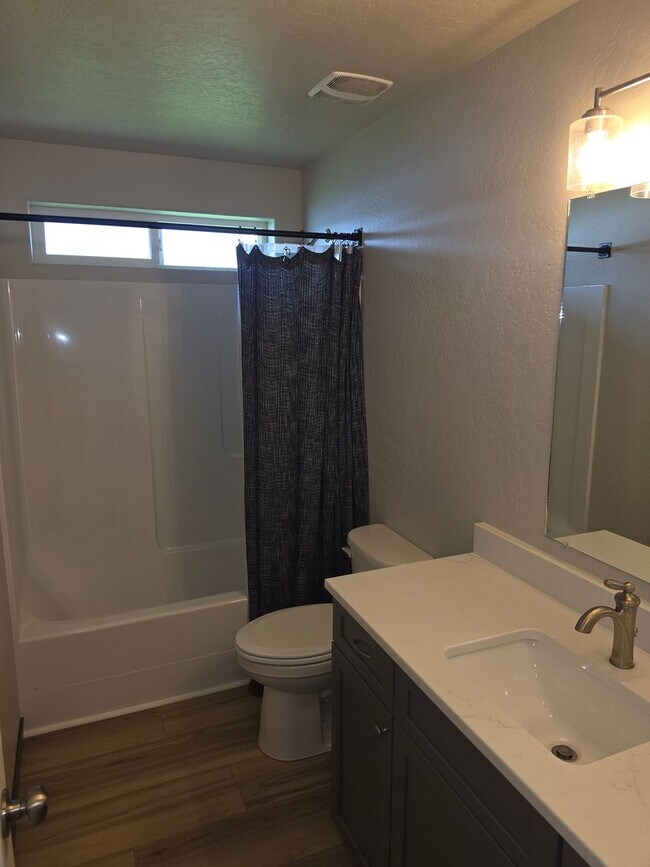 Building Photo - 3885 N Pradera Ct