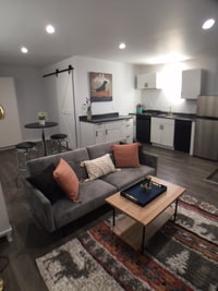 Building Photo - 2601 W Boise Ave