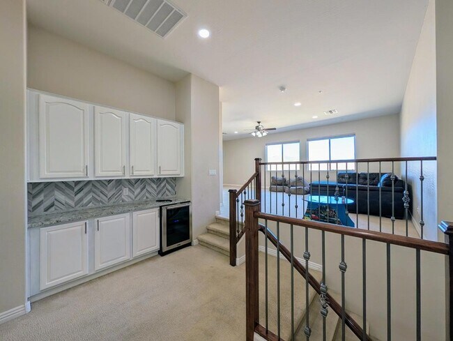 Building Photo - 27321 N Gidiyup Trail