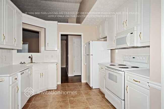Building Photo - 125 Vintage Dr
