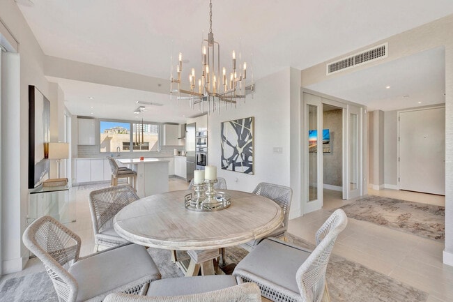 Building Photo - 612 Bayshore Dr