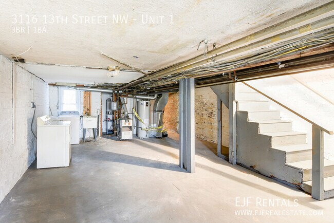 Building Photo - 3116 13th St NW