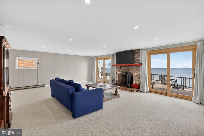 Building Photo - 7523 B St