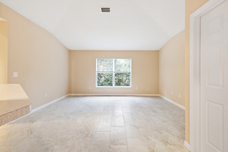 Building Photo - 57 Pin Oak Dr
