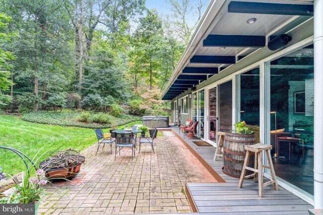 Building Photo - 3416 Barkley Dr
